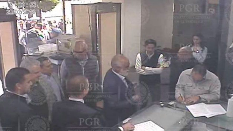 PGR retira comunicados y video donde aparece Ricardo Anaya