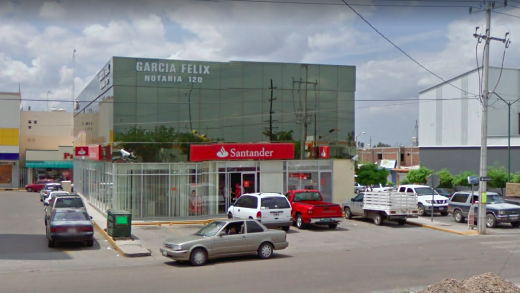 Asalta banco en Culiacán vestido de policía