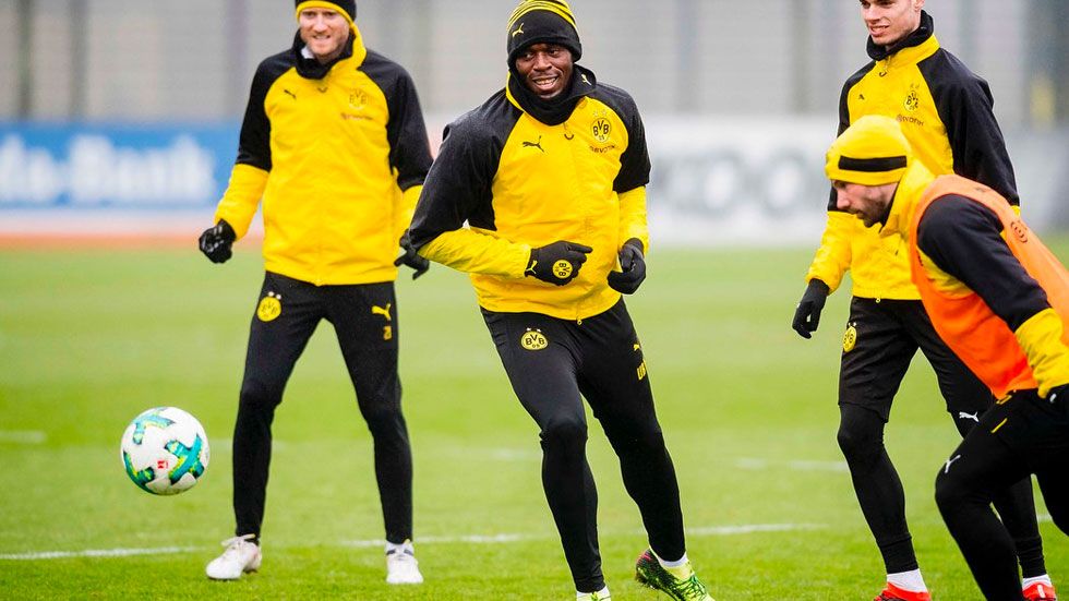 #Video Bolt hace túnel y anota en entrenamiento con el Borussia Dortmund