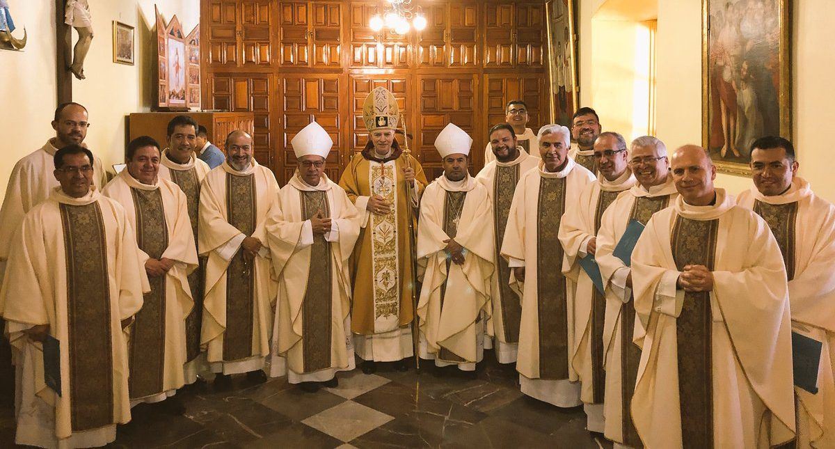 Cardenal busca reformas a formación sacerdotal contra pederastia