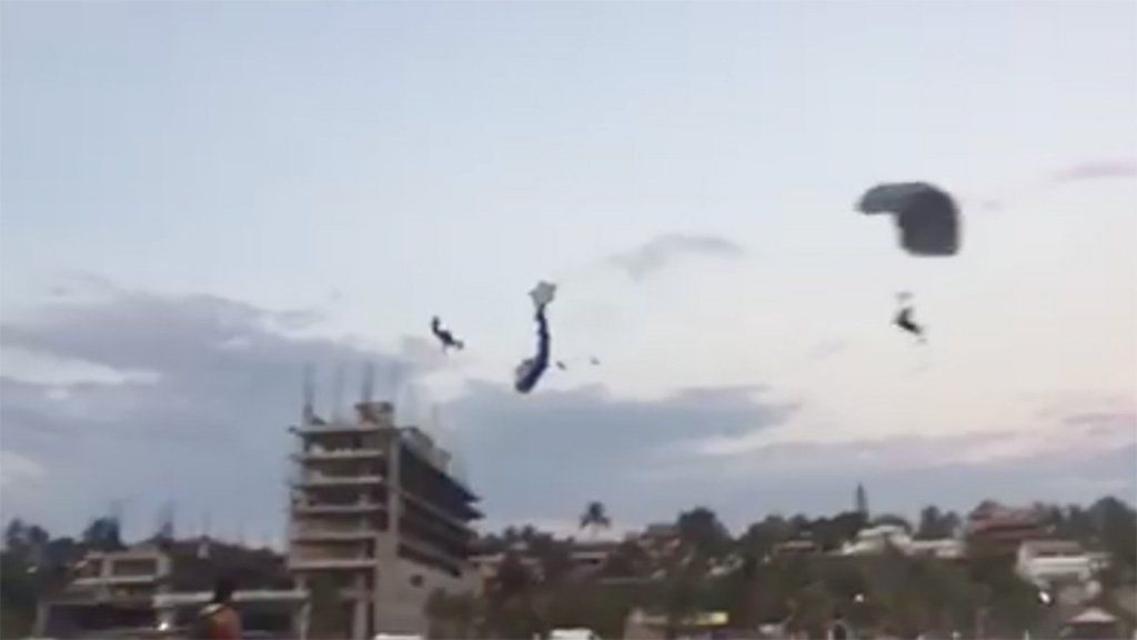 Suspenden paracaidismo tras accidente en Puerto Escondido