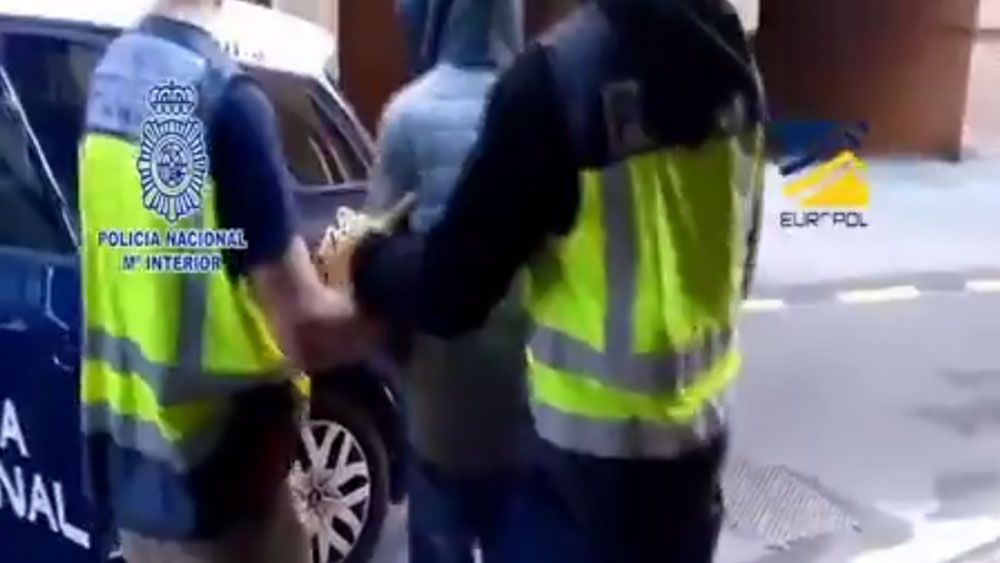 Detienen a líder de ciberataques a bancos a nivel mundial