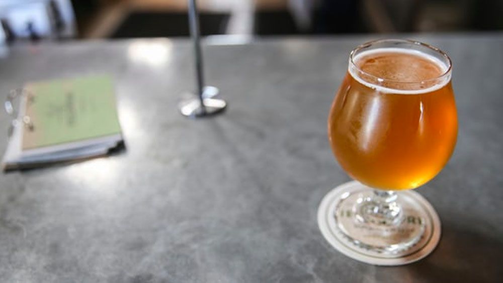 Las medidas para que los turistas no se roben los vasos de cerveza en Bélgica