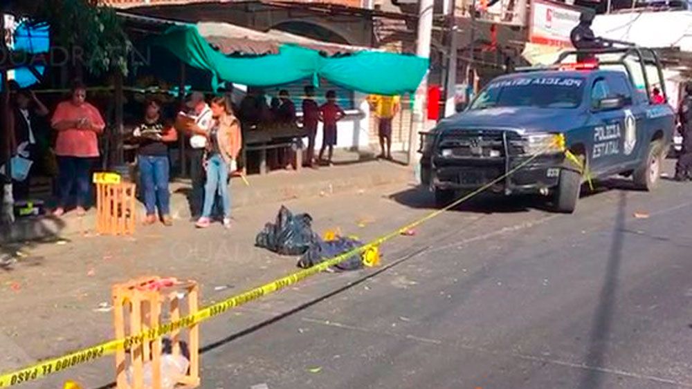 Hallan bolsas con restos humanos en mercado de Acapulco