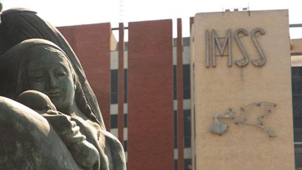 Mujer transexual narra la discriminación que vivió en el IMSS