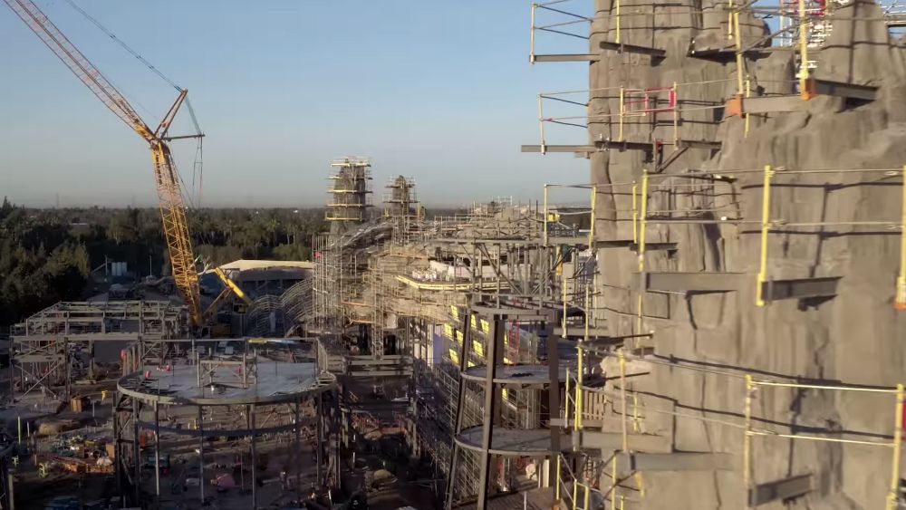 #Video Disney muestra avances de las atracciones de Star Wars