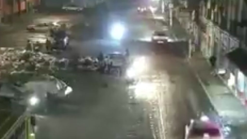 #Video Delincuentes disparan contra sujeto en Xochimilco