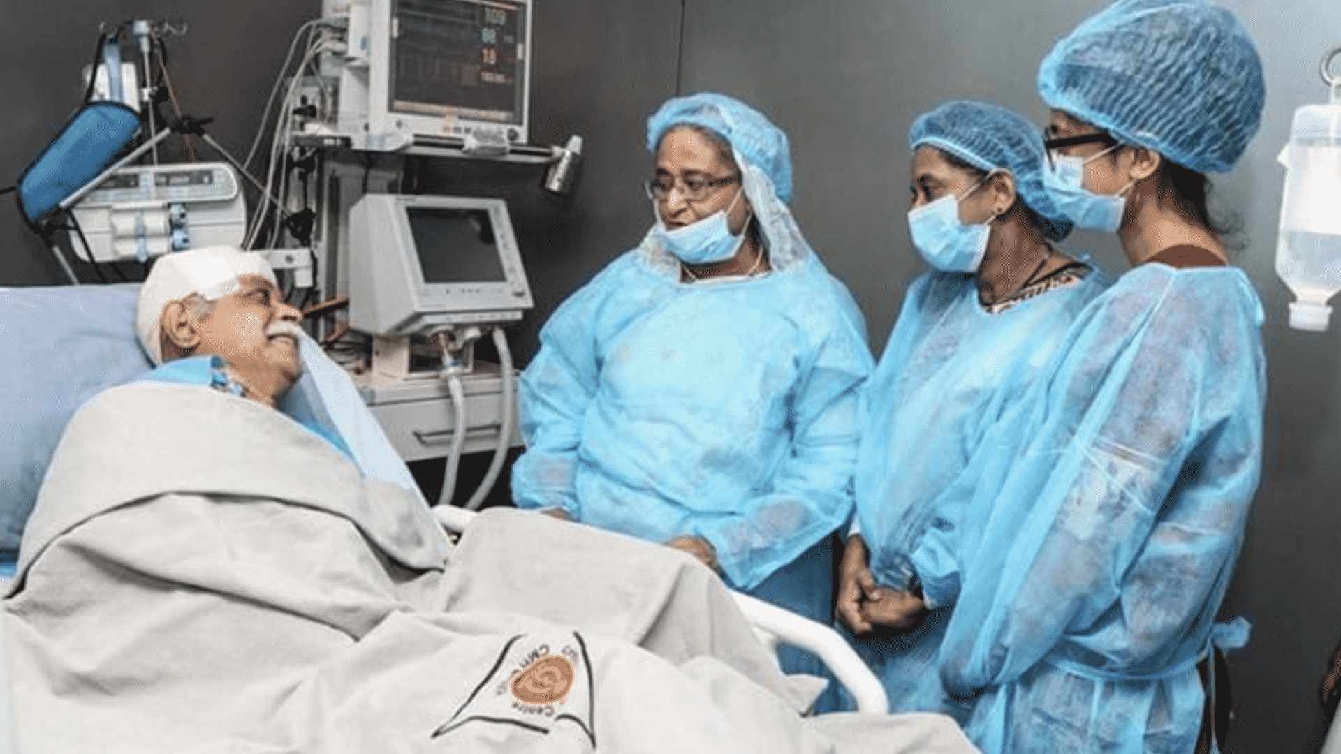 Extremista ataca a escritor en Bangladesh