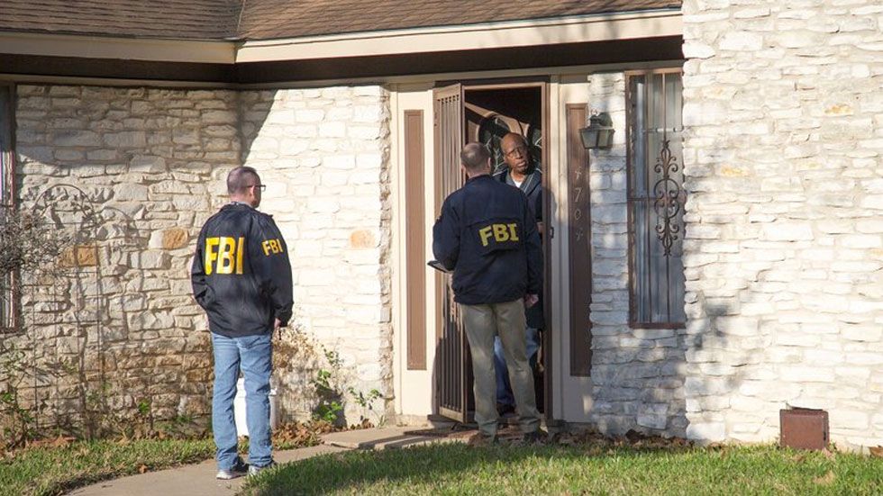 Paquetes explosivos en Texas dejan dos muertos y dos heridos