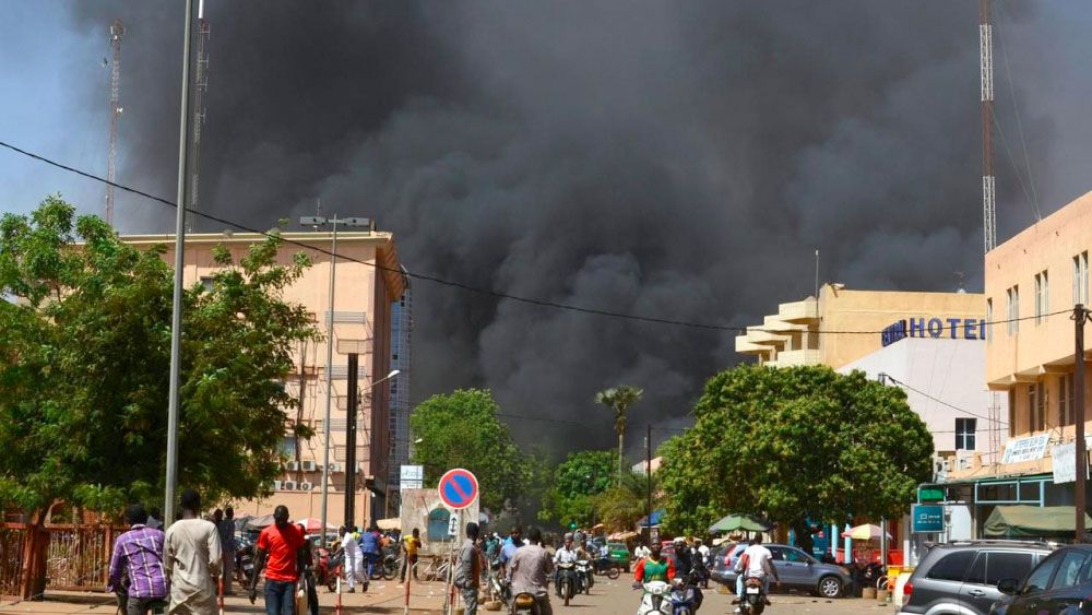 Extremistas islámicos atacan embajada de Francia en Burkina Faso