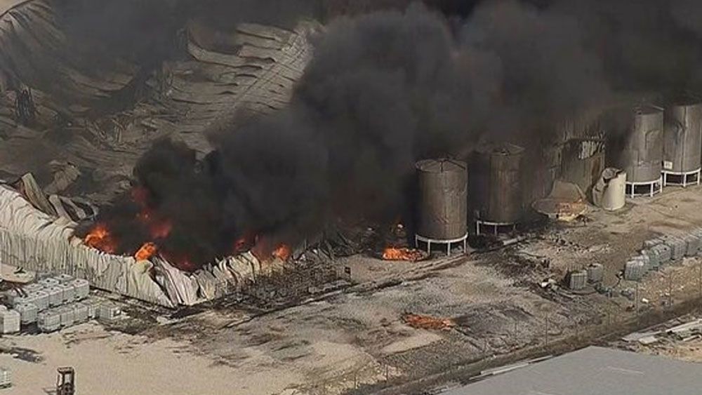 Explosión en planta deja al menos dos heridos en Texas