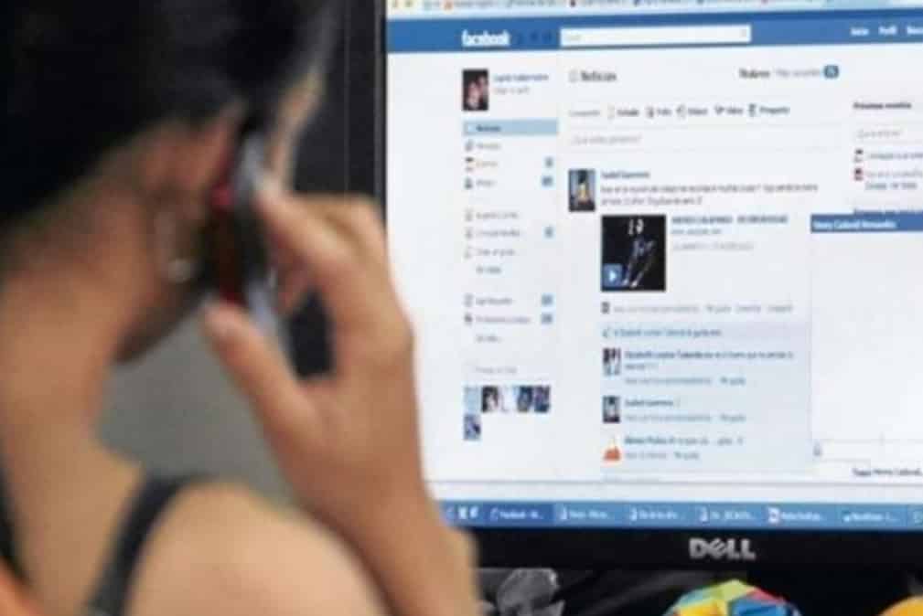 Encuesta de Facebook pregunta si debe permitir a pedófilos pedir fotos a menores