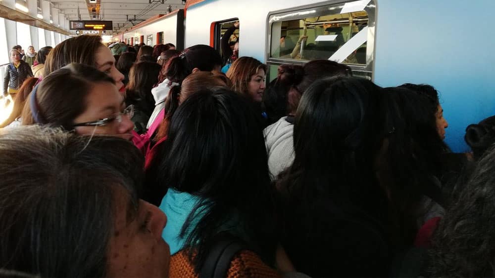 Caos en el Metro de la Ciudad de México