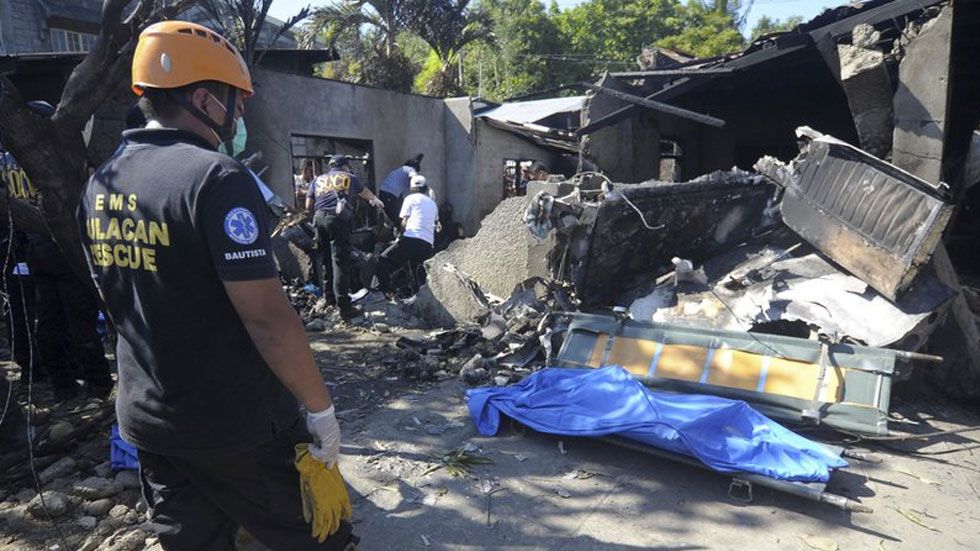 Choque de avión pequeño en Filipinas deja 10 muertos