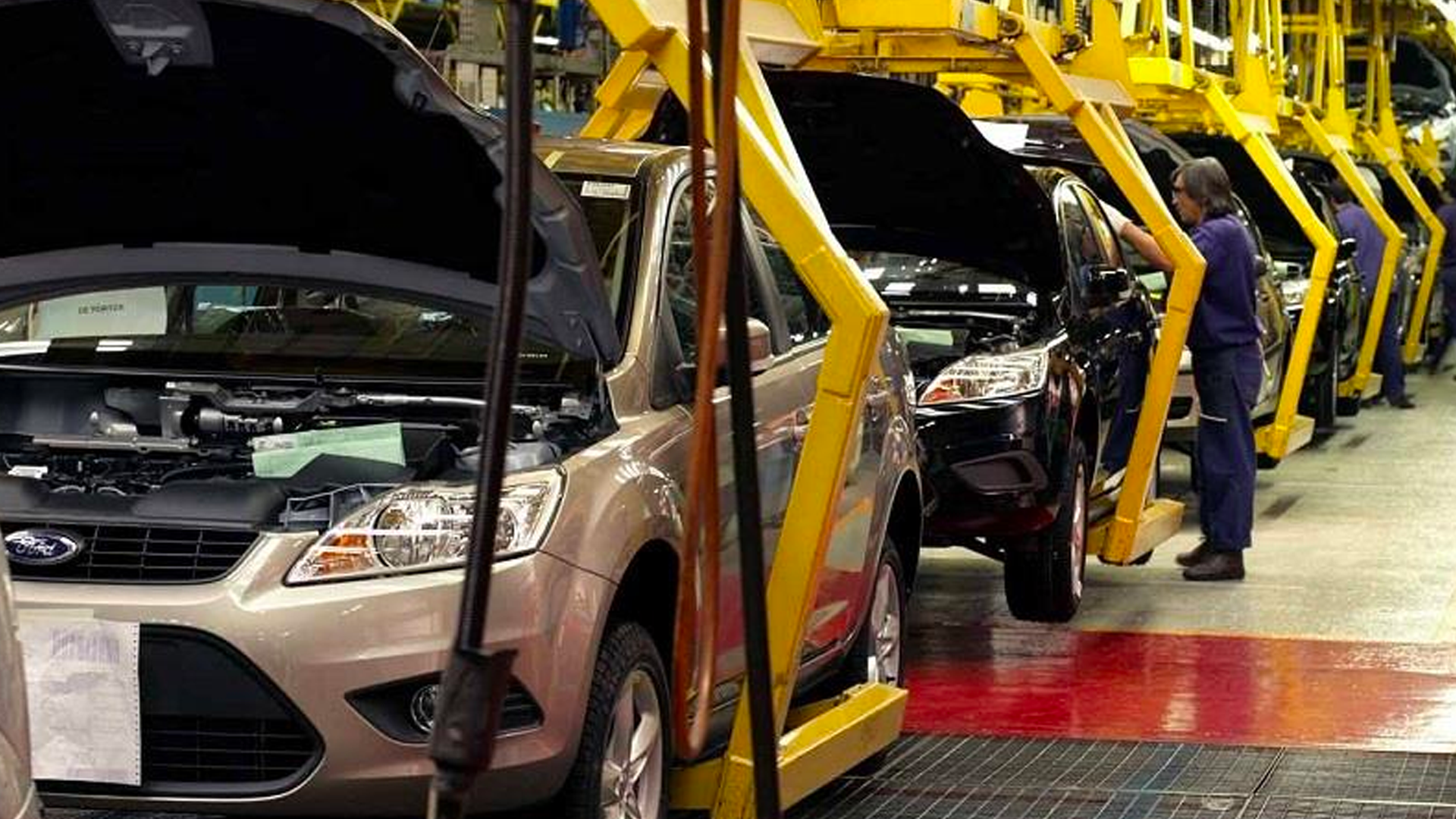 Ford llama a revisión a 1.38 millones de vehículos armados en Hermosillo y Michigan