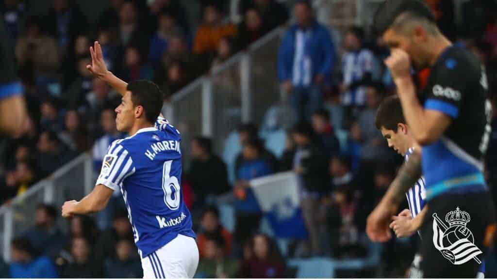 Héctor Moreno anota en victoria de la Real Sociedad