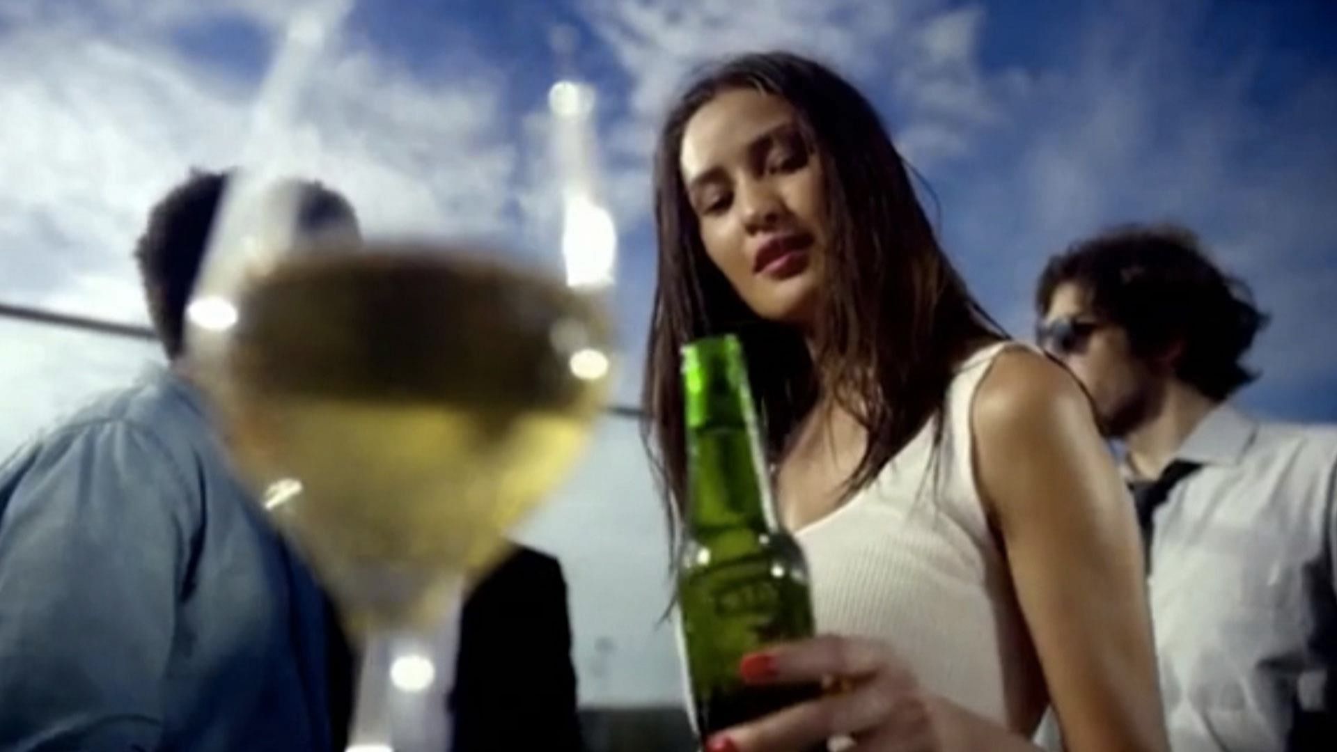 Heineken retira comercial por acusaciones de racismo