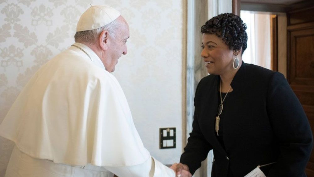 Hija de Martin Luther King se reúne con el papa Francisco