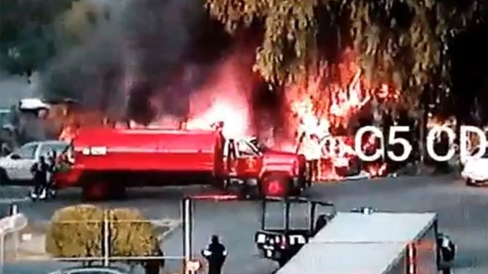 Sofocan incendio en lote baldío de Azcapotzalco Sofocan incendio en lote baldío de Azcapotzalco