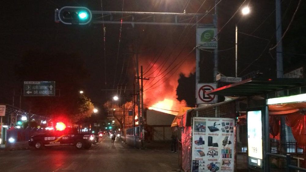 Incendio en Mercado Hidalgo Incendio en Mercado Hidalgo