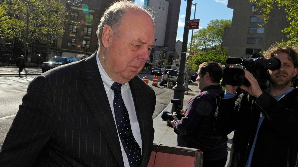 Renuncia abogado personal de Trump