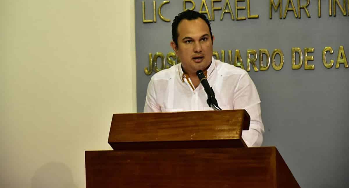 Diputado cede candidatura a presidencia municipal de Jalapa a su mamá