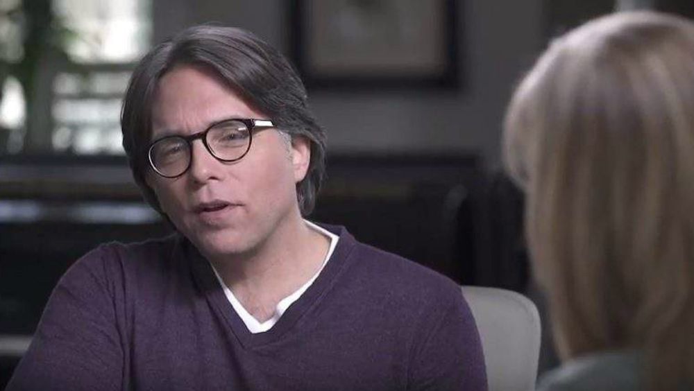Keith Raniere acusa a dueño de Reforma de querer matarlo Keith Raniere acusa a dueño de Reforma de querer matarlo