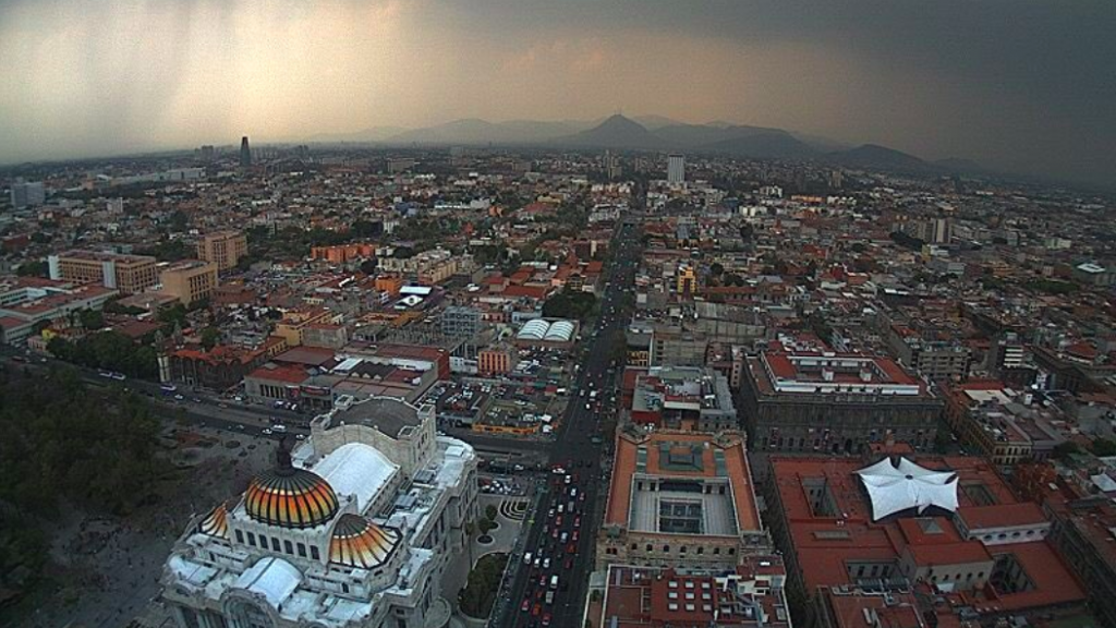 Lluvias provocan inundaciones en la capital