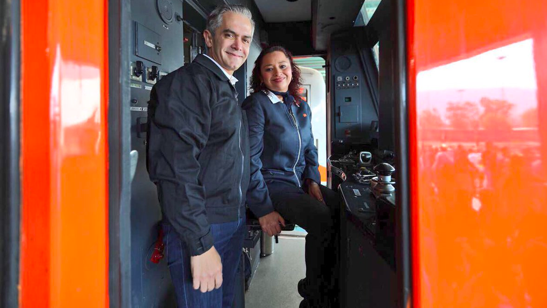 Estamos en condiciones de construir trenes para la CDMX: Mancera