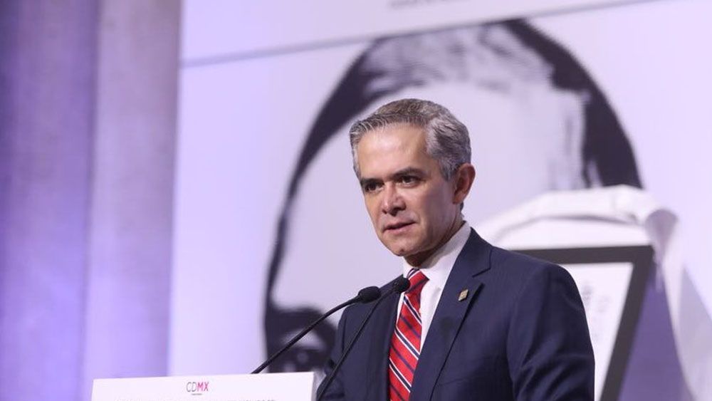 Mancera propone realizar controles biométricos a extranjeros