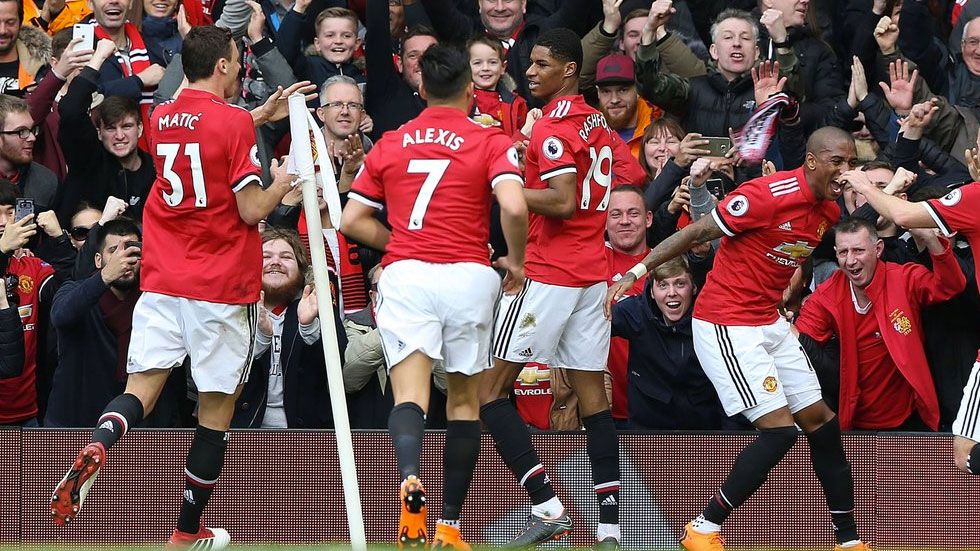 Manchester United derrota al Liverpool en el clásico inglés