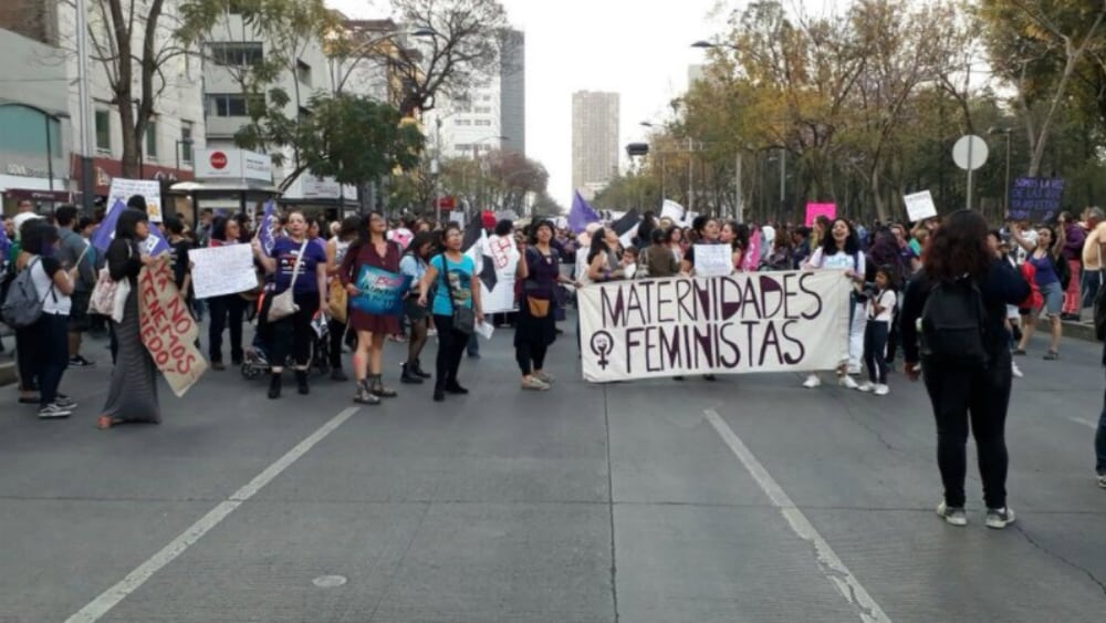 Marchan mujeres para exigir igualdad y no violencia