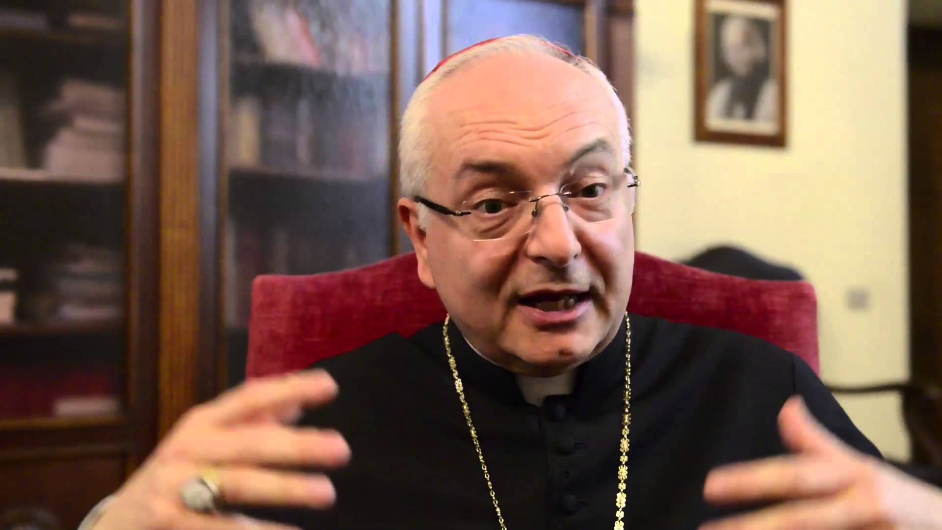 Acto gravísimo que sacerdotes utilicen celular en confesionario: Vaticano Acto gravísimo que sacerdotes utilicen celular en confesionario: Vaticano