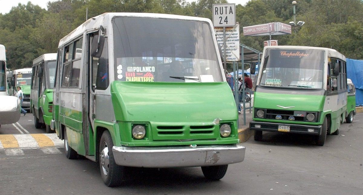 Remiten al corralón a 234 microbuses en Metro Toreo