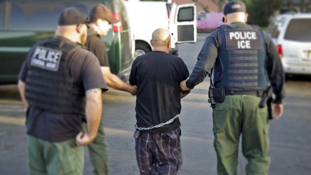 Canadá advierte a migrantes en EE.UU. sobre ir a la frontera norte - migrantes-detenidos-1024x576