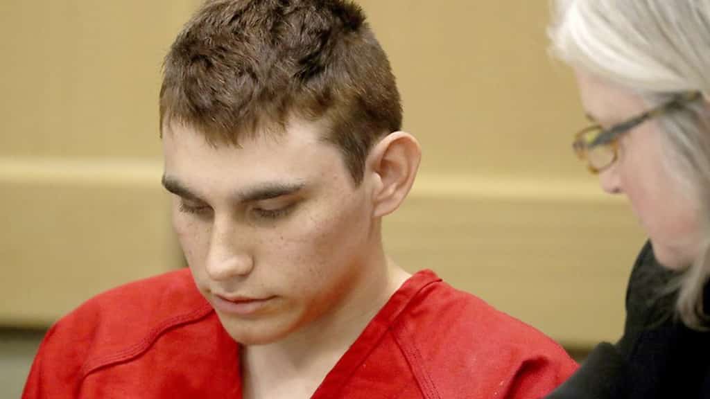 Mujer advirtió a la policía sobre violencia de Nikolas Cruz