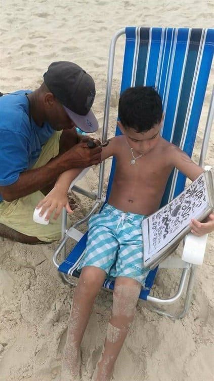 Menor sufre reacción alérgica a tatuaje de henna - nino-tatuaje-henna-alergia