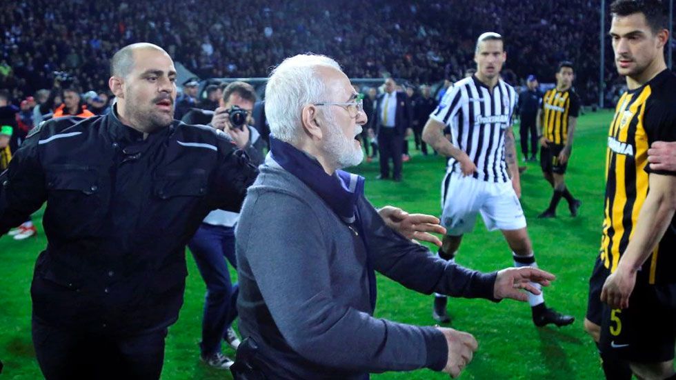 Grecia suspende su liga de futbol tras incidente