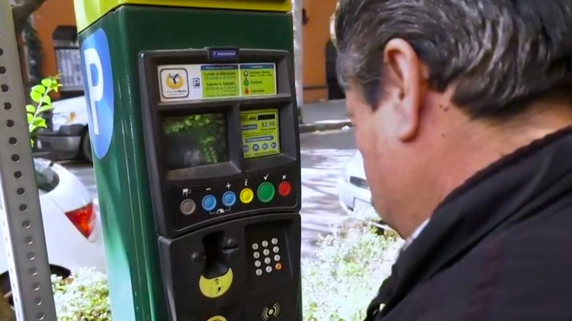 Suspenden cobro extendido en parquímetros de la Cuauhtémoc y Juárez