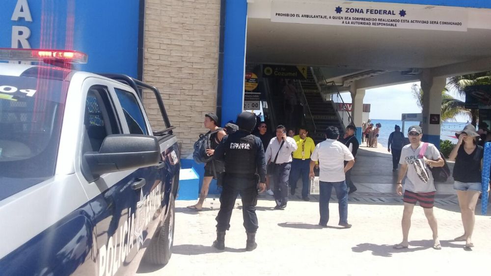 Instalan arcos de seguridad en muelles de ferry de Playa del Carmen