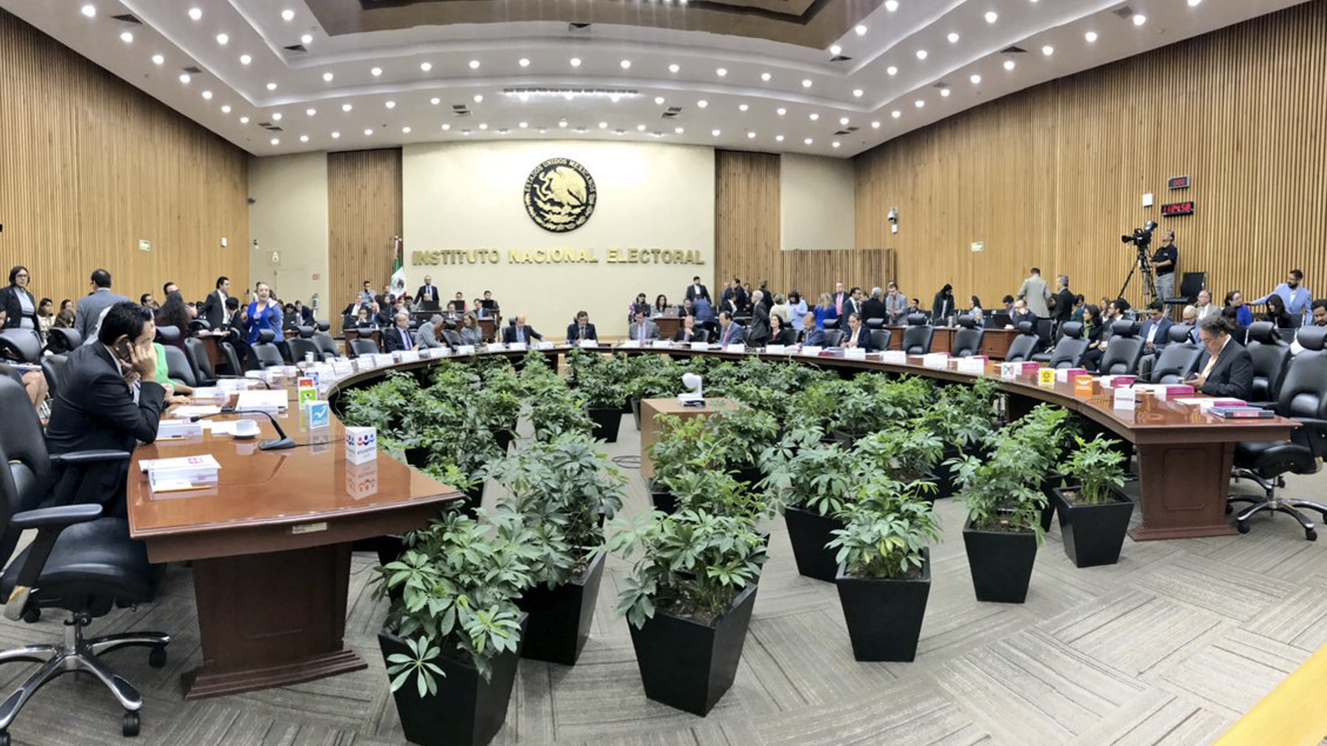 Mexicanos que acudan a la Copa del Mundo no podrán votar: INE - pleno-ine