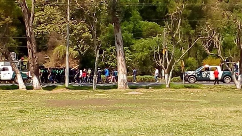 Pobladores retienen a policías en Veracruz