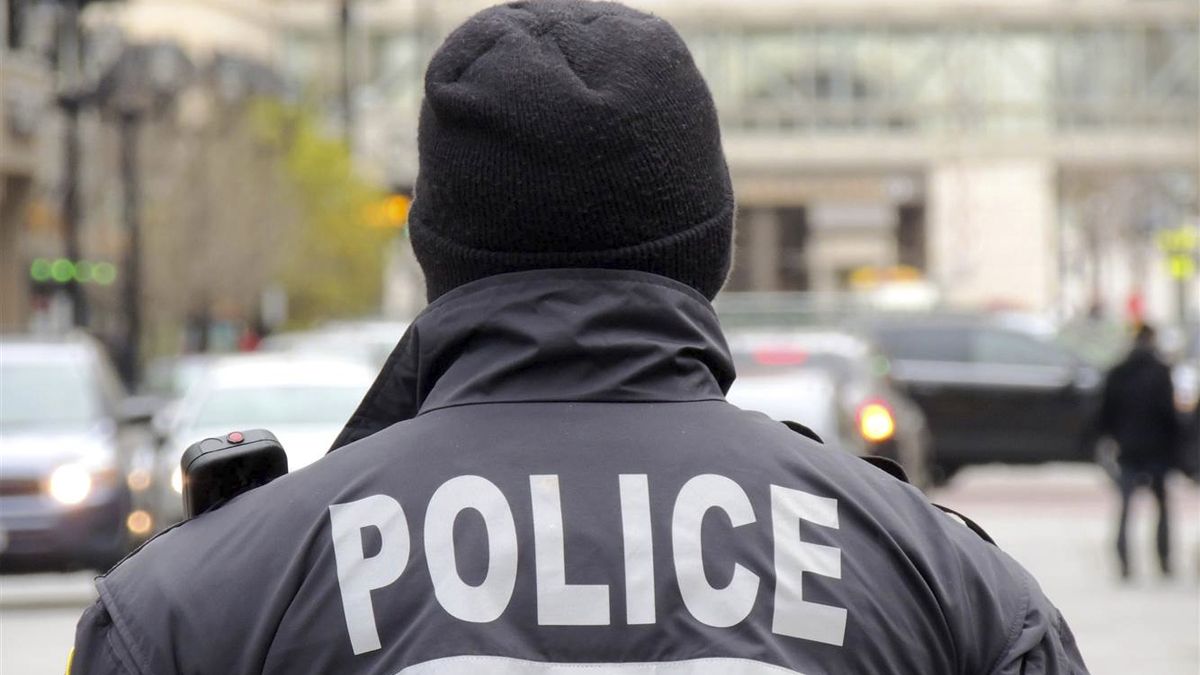 Directora de preescolar amenaza a niños con cuchillo en Nueva Jersey