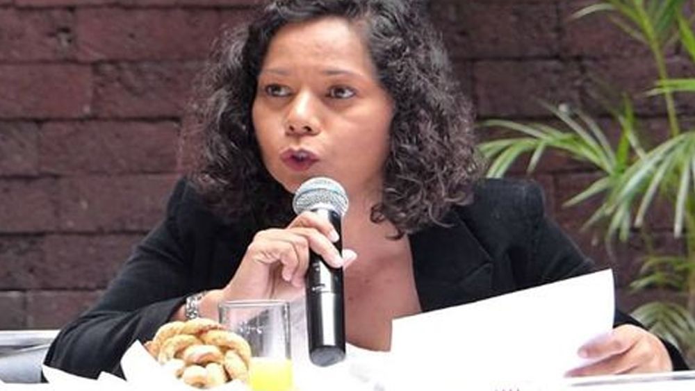 Roban camioneta de ex diputada federal en Guerrero