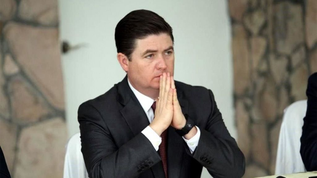 Absuelven a Rodrigo Medina de ejercicio indebido de funciones