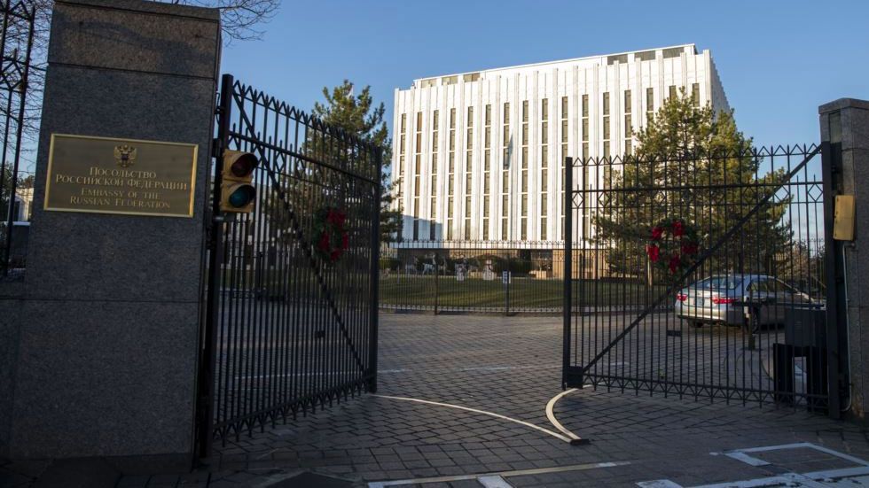 Embajada de Rusia trollea a Trump y EE.UU.