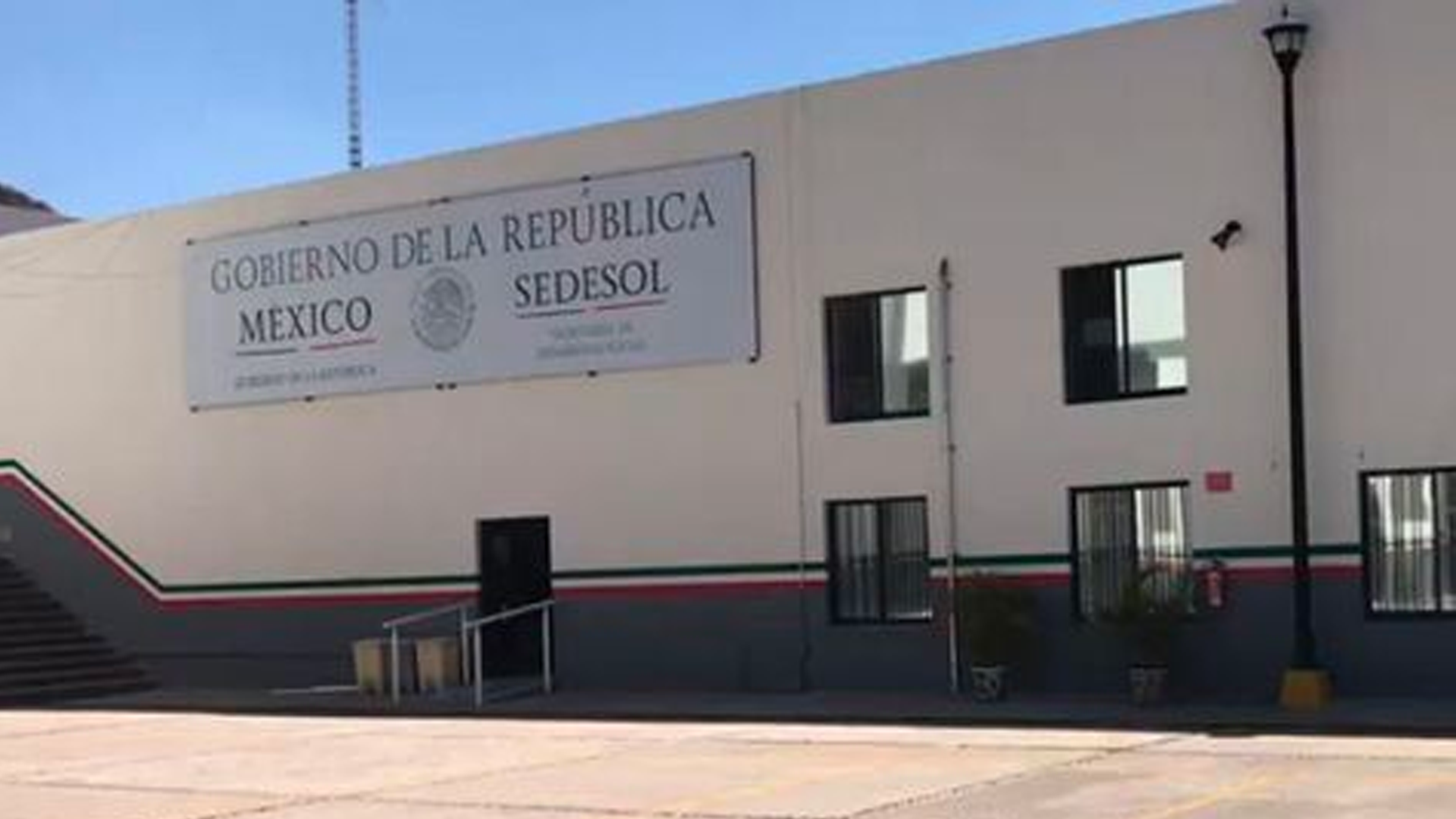 Roban un millón de pesos en efectivo en Sedesol