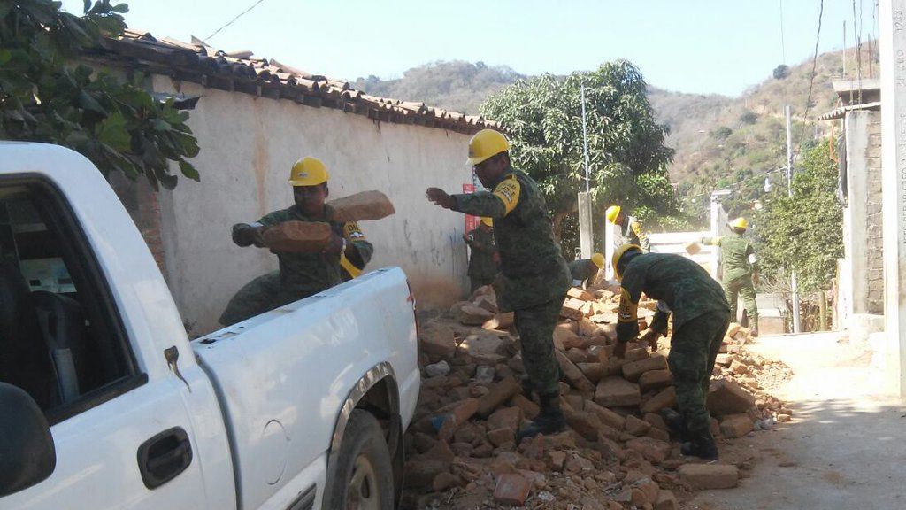 Declaran emergencia para municipios afectados por sismo en Oaxaca