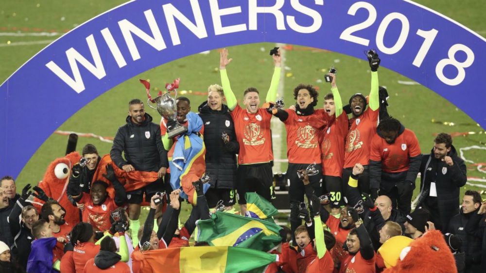 Standard de Lieja de Ochoa se proclama campeón de copa belga