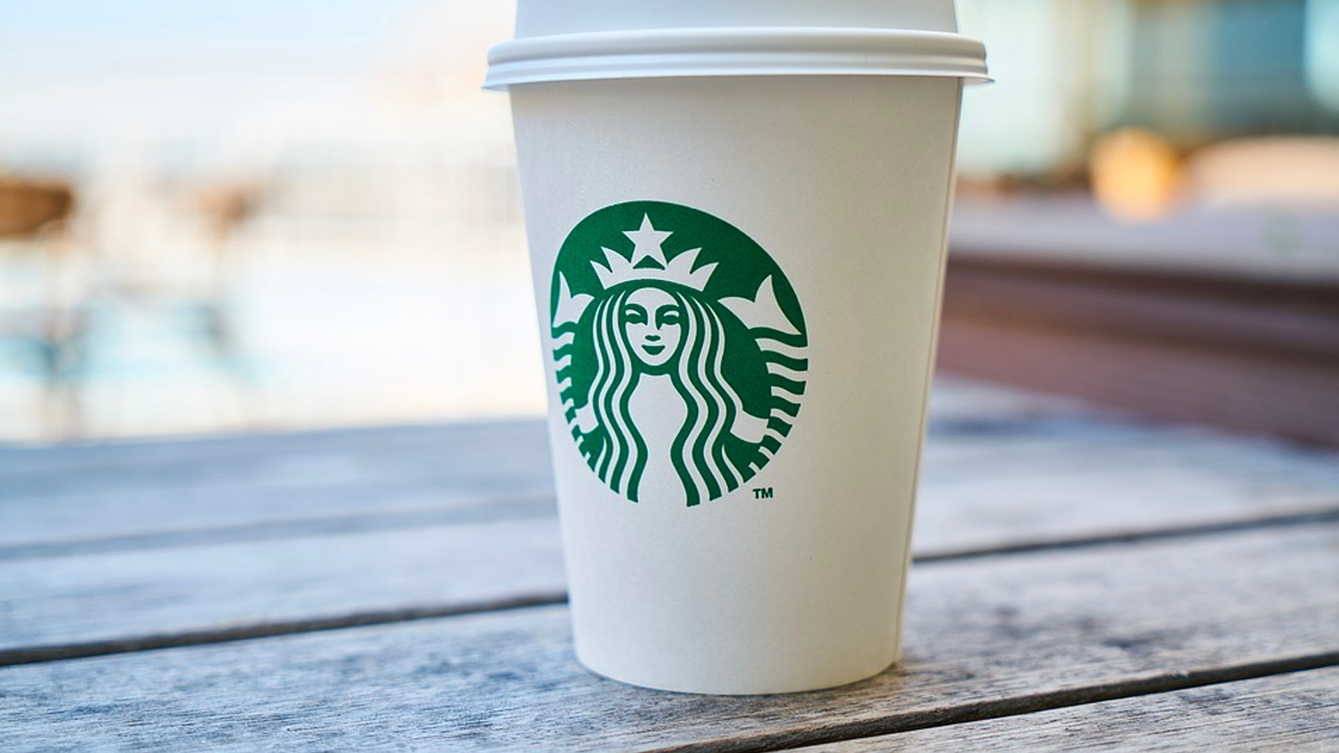 Las nuevas reglas para utilizar las cafeterías Starbucks - starbucks